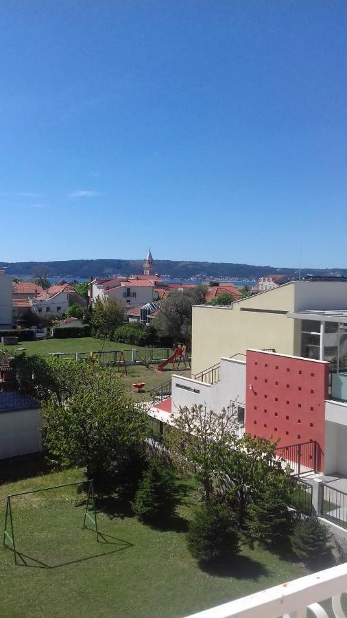 Apartman Jezidzic Kaštela Екстериор снимка