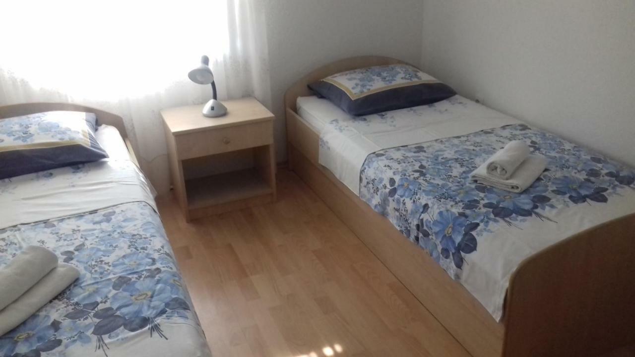 Apartman Jezidzic Kaštela Екстериор снимка