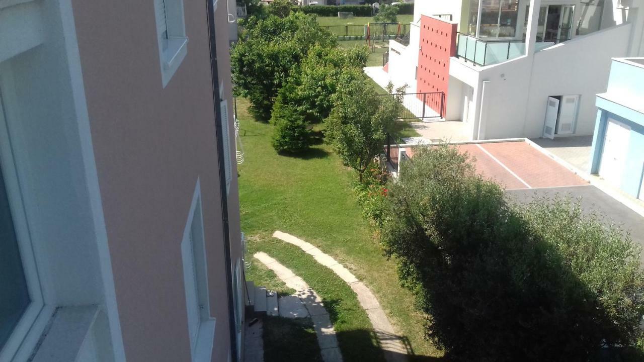 Apartman Jezidzic Kaštela Екстериор снимка