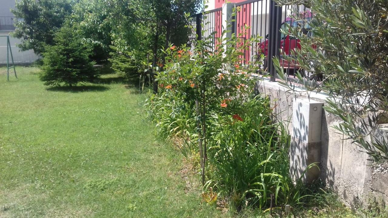 Apartman Jezidzic Kaštela Екстериор снимка